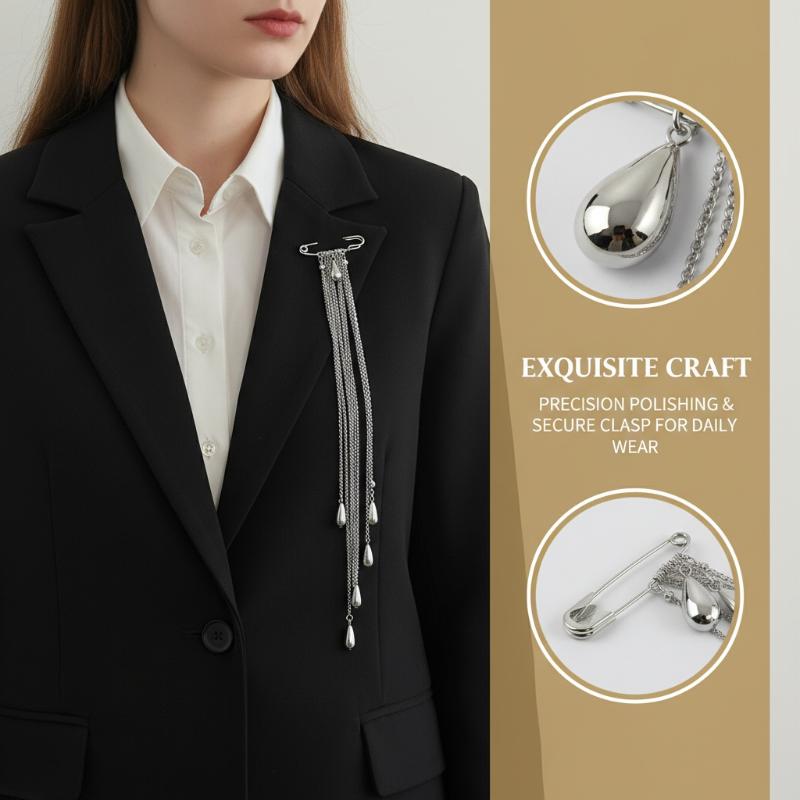 Mens Formal Look - Elegancka broszka z frędzlami w kształcie