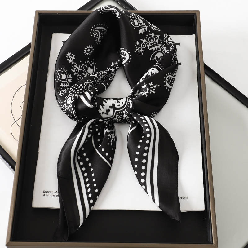 Luksusowa Jedwabna Apaszka Kwa – Silk Tie Woven recenzja i cena
